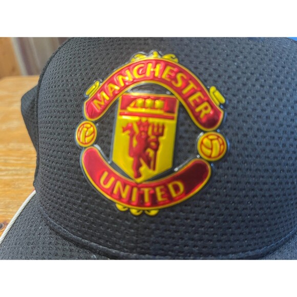 Manchester United Hat New Era 39Thirty Black Flex Fitted Cap Soccer Football EPL - Picture 2 of 7